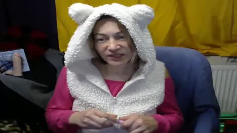 wleslymosw online show from December 17, 8:43 pm