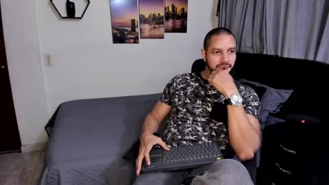 Snapshot of wncmodels chatting on September 29, 12:38 am Magnus Dark independent model online show from September 29, 12:38 am