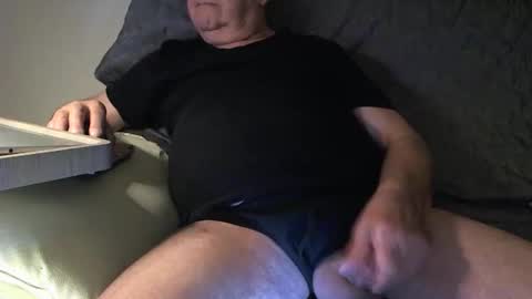 Snapshot of wobbel chatting on February 28, 6:42 pm wobbel online show from February 28, 6:42 pm