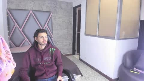 Nicolas Y Laura online show from March 28, 11:32 am