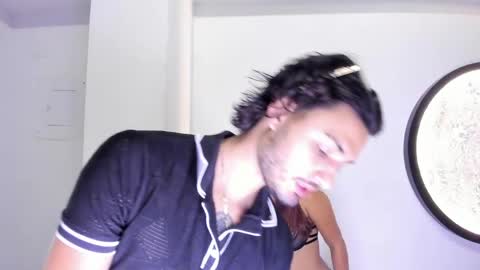 Nicolas Y Laura online show from April 14, 11:27 am