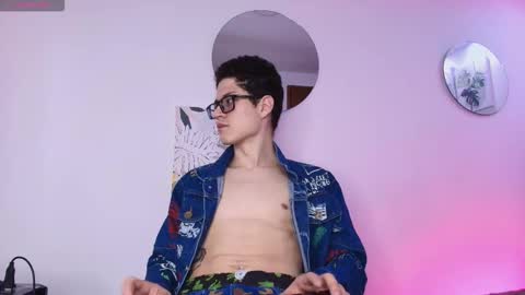  W O L F  online show from March 23, 1:48 pm