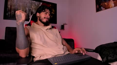 wolferatus online show from April 5, 6:27 pm