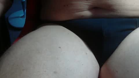 Snapshot of wolfoerl chatting on December 5, 11:30 am wolfoerl online show from December 5, 11:30 am