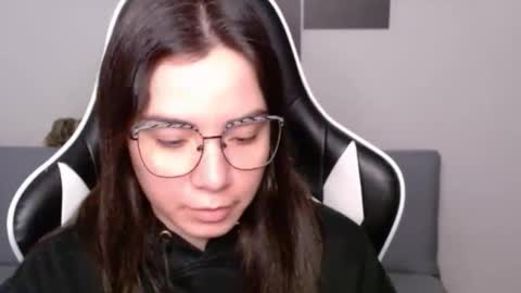 Alex online show from April 7, 12:33 am