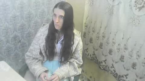 Snapshot of wolfxsnow chatting on January 6, 6:41 pm wolfxsnow online show from January 6, 6:41 pm