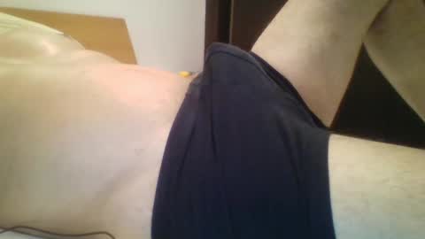 Snapshot of wolfylatinoplayfull chatting on December 24, 1:49 am wolfylatinoplayfull online show from December 24, 1:49 am