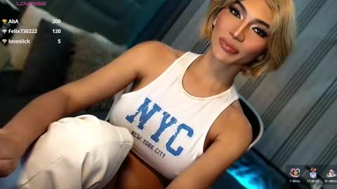 Julia online show from March 8, 4:33 pm