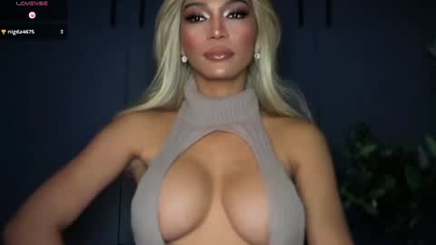 Julia online show from June 20, 10:56 pm