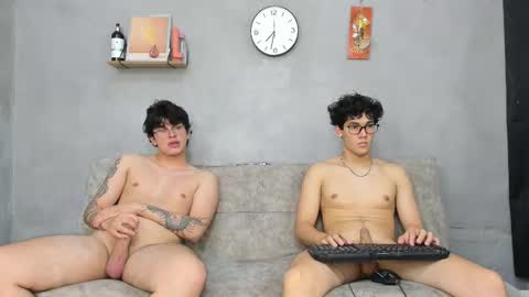 Snapshot of wonderful_temptation chatting on November 24, 12:32 am Brayan 8 - Blerth 3 - Alejandro online show from November 24, 12:32 am