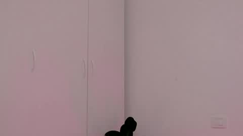 Amalia online show from March 6, 4:38 pm