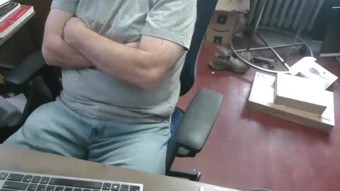 woodworker6473 online show from November 26, 2:07 pm