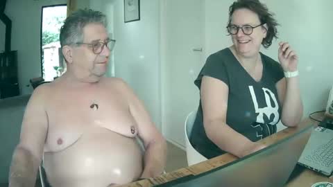 woodwurm and Snoeske online show from March 6, 10:52 am