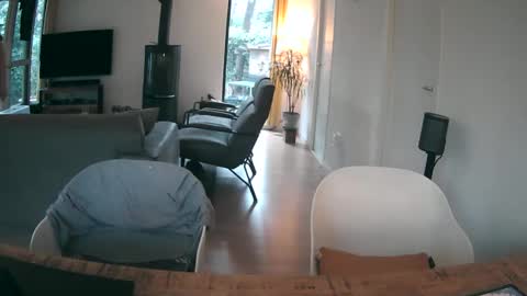 woodwurm and Snoeske online show from March 28, 6:13 am