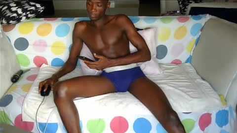 Snapshot of woody_n_buzz chatting on January 17, 10:11 am Woody and Buzz online show from January 17, 10:11 am