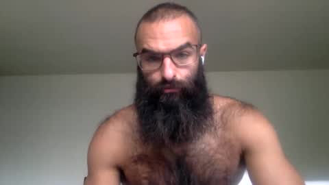 woof_wolf37 online show from March 23, 4:11 pm