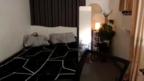 Snapshot of worldclass_sassy chatting on November 15, 1:14 am Camilla online show from November 15, 1:14 am