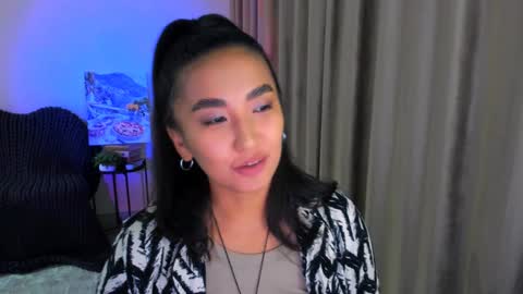 dudetta Kim online show from February 4, 9:31 pm