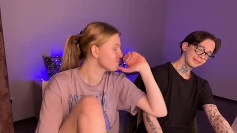 Arnika and Simon online show from January 1, 5:44 pm