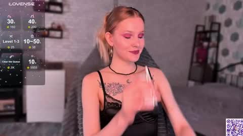 Arnika and Simon online show from October 31, 9:32 am