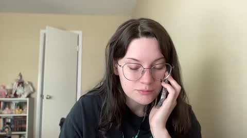 Lucina online show from December 3, 3:55 pm