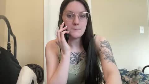 Lucina online show from March 25, 5:19 pm