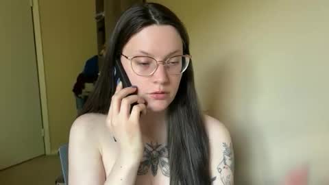 Lucina online show from April 27, 6:50 pm