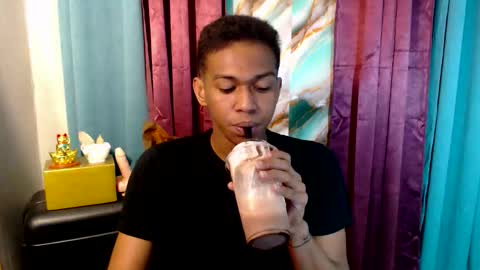 Snapshot of worshipmycockxxx chatting on November 26, 12:55 am Josh This is my new account now online show from November 26, 12:55 am