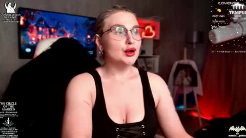 Snapshot of wounded_goddess chatting on November 26, 5:58 pm Goddess Sophy online show from November 26, 5:58 pm