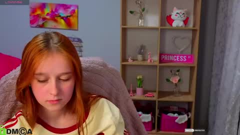 Snapshot of wow_emma_ chatting on May 15, 12:34 pm wow_emma_ online show from May 15, 12:34 pm