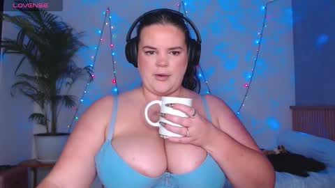 Snapshot of wow_its_kaitlyn chatting on October 14, 11:11 am Kaitlyn xx online show from October 14, 11:11 am