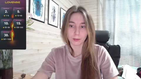 Snapshot of wow_porno_ chatting on November 27, 1:24 pm Anna online show from November 27, 1:24 pm