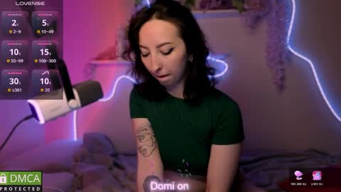 Sue online show from April 10, 1:33 am