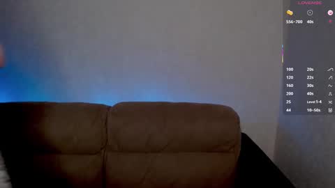 Snapshot of wowsugar chatting on November 10, 12:53 am Eva online show from November 10, 12:53 am