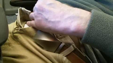 Snapshot of wrangleat0r chatting on December 16, 1:21 am wrangleat0r online show from December 16, 1:21 am