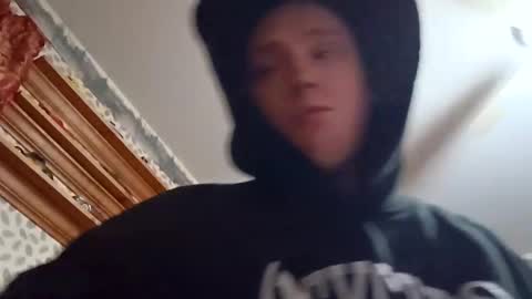 Snapshot of wulfbear chatting on March 1, 11:17 am wulfbear online show from March 1, 11:17 am