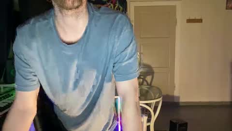 wulffi95 online show from March 20, 8:35 pm