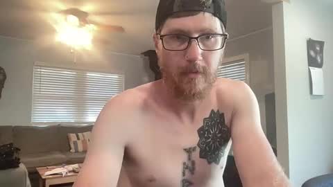 wuthole online show from October 5, 7:56 pm