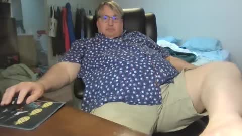 WValentinoX online show from December 8, 11:51 pm