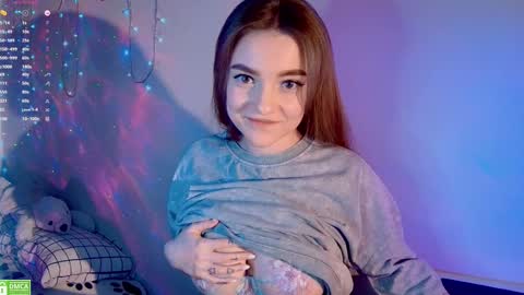 Snapshot of wxiuixw chatting on December 6, 8:29 pm Sonya online show from December 6, 8:29 pm