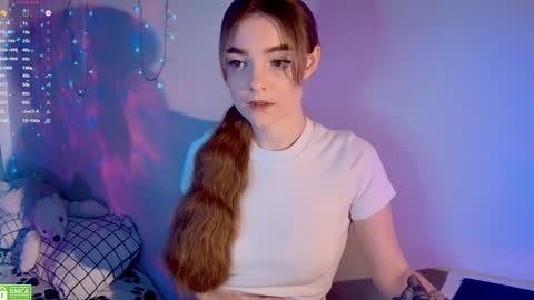 Snapshot of wxiuixw chatting on December 8, 6:50 pm Sonya online show from December 8, 6:50 pm