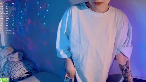 Snapshot of wxiuixw chatting on December 11, 11:54 pm Sonya online show from December 11, 11:54 pm