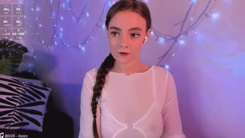 Snapshot of wxiuixw chatting on October 8, 12:14 pm Sonya online show from October 8, 12:14 pm