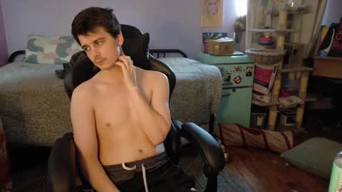 Wyatt online show from October 17, 6:21 pm