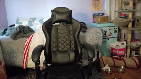 Wyatt online show from October 23, 7:56 pm