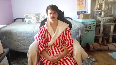 Wyatt online show from November 19, 7:14 pm