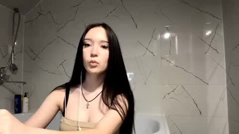 Kate  online show from April 16, 12:50 pm