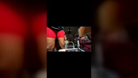 Snapshot of wynterheat chatting on May 26, 11:28 am Wynter Heat online show from May 26, 11:28 am