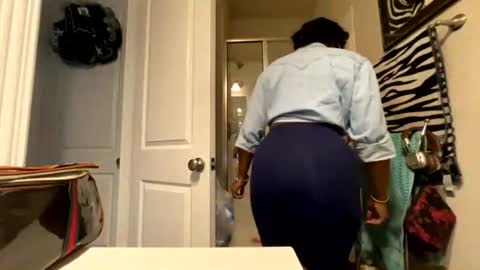 Snapshot of wynterheat chatting on July 13, 6:00 pm Wynter Heat online show from July 13, 6:00 pm