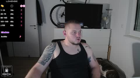 Snapshot of x19marco93x chatting on December 19, 6:56 pm x19marco93x online show from December 19, 6:56 pm